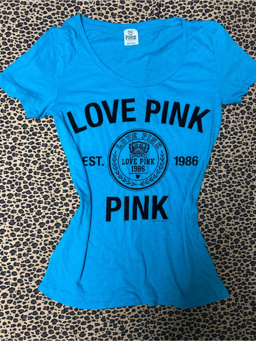 PINK Victoria's Secret Turquoise 'LOVE PINK' Graphic Short Sleeve Tee